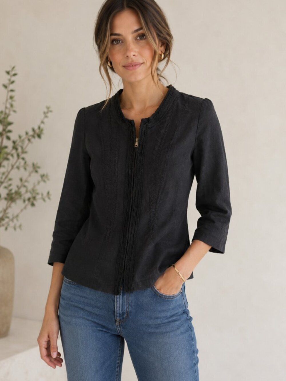 Elie Tahari black Embroidered Shirt Jacket Zip up Size XS
